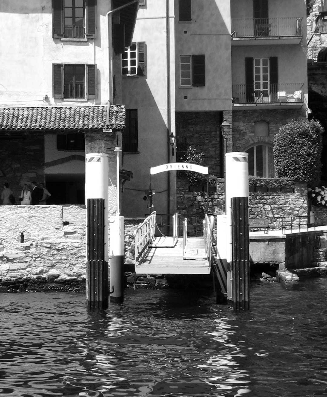 Pontile del borgo di Brienno affacciatlo sul Lago di Como